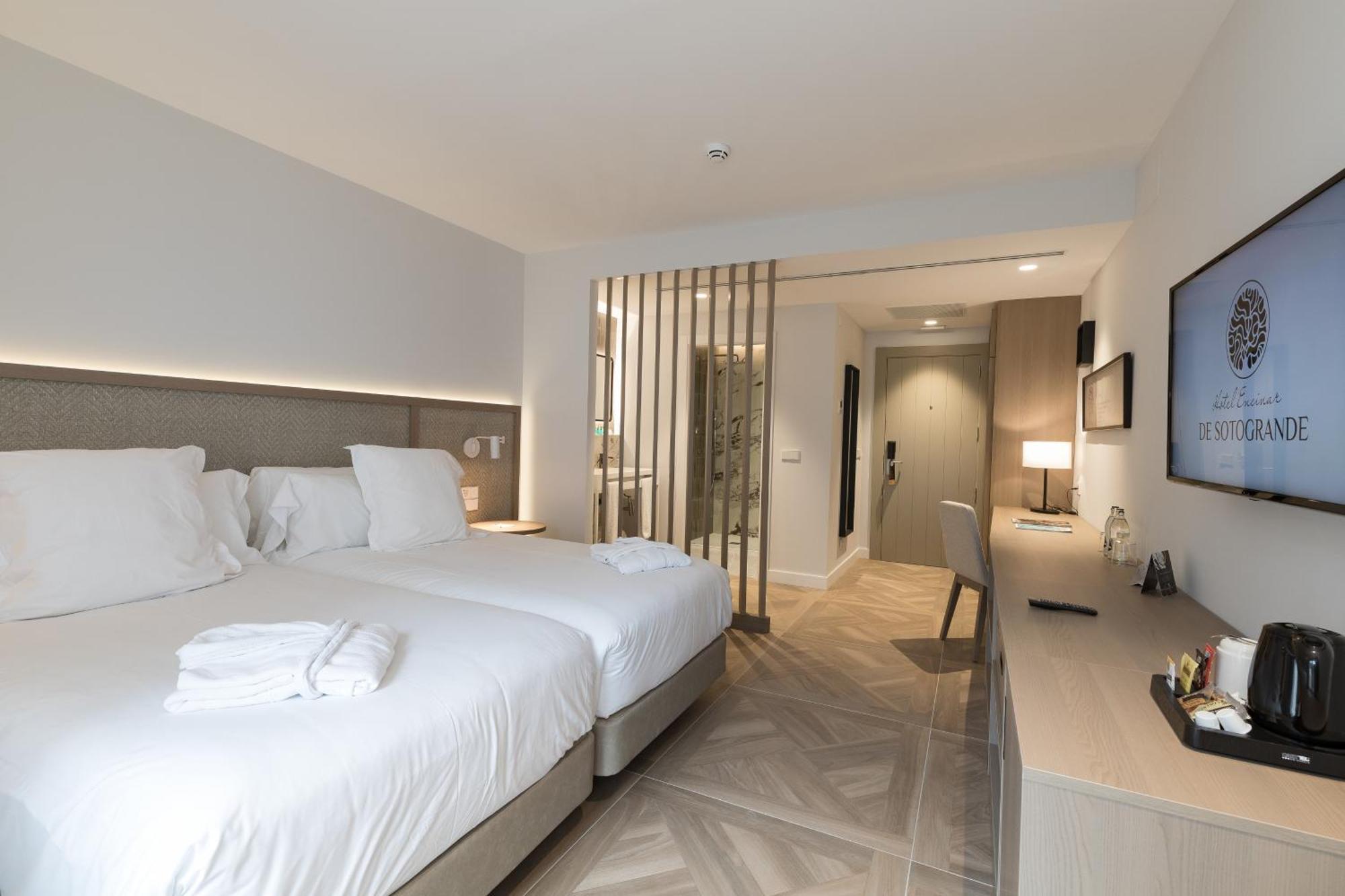 Hotel Encinar De Sotogrande Bagian luar foto